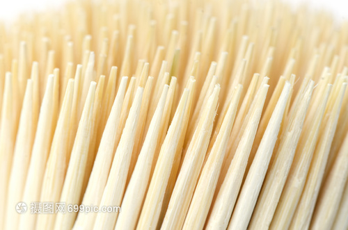 從分離到匯聚 牙簽與菜板間的微觀世界